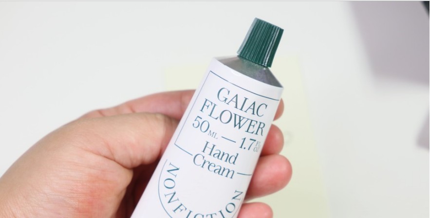 ガイアック フラワー ハンドクリーム 50ml IONFICTION 高保湿 栄養素 アテンダント ハンドクリーム ガイアック フラワー ハンドクリーム 50ml IONFICTION 高保湿 栄養素 アテンダント ハンドクリーム