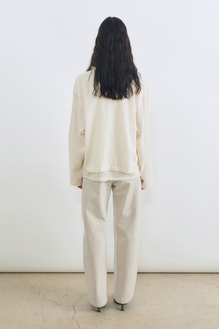 【INSILENCE】 NATURAL SHRUNKEN JUMPER : IVORY