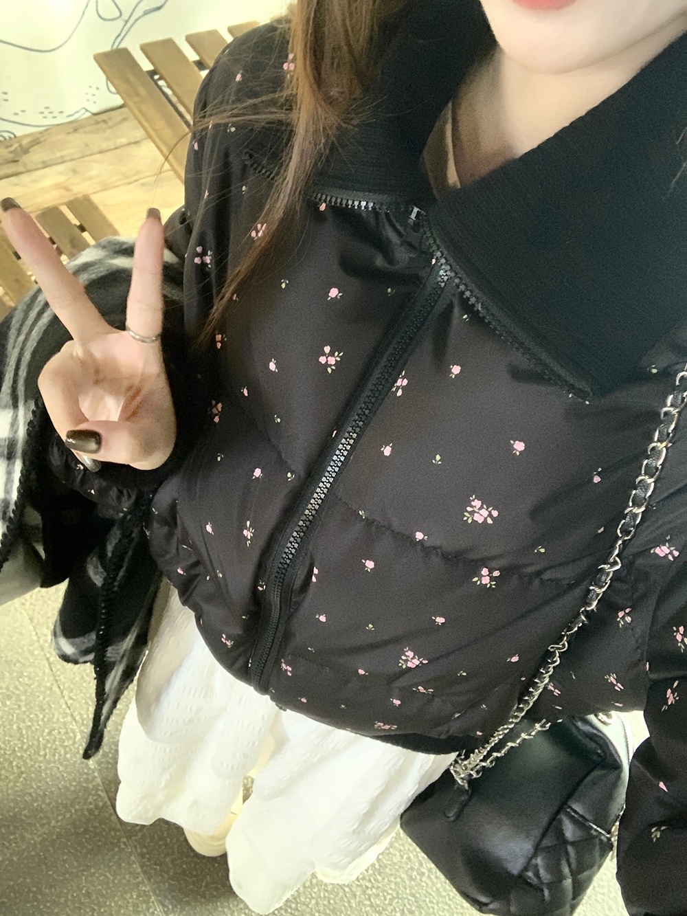 ふっくら中綿 あたたかい 冬 防寒あったか暖かいかわいい ブルゾン厚手アウターBF風スタンドハイネック無地羽織る ファッション系大人ゆったりカジュアルストリート にサイズ丈シルエット秋レディース黑白