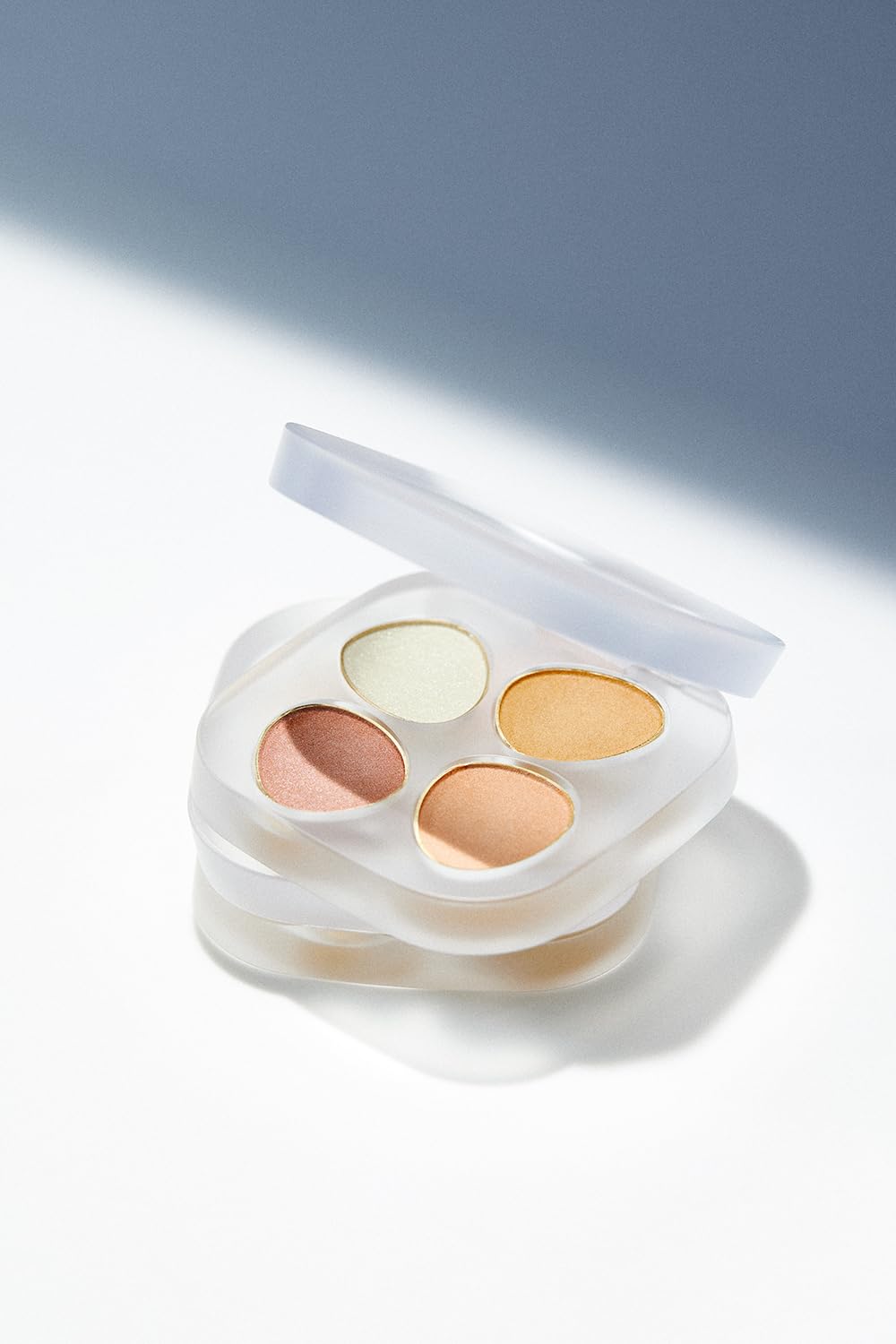 to/one(トーン) ペタル フロート アイパレット 01 Tangerine Beige アイシャドウ アイシャドウパレット オレンジベージュ Summer Collection 2024