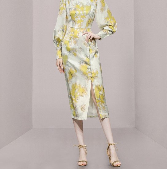 【取寄:納期2週間】ワンピース 花柄 パフスリーブ スリット タイトワンピース ミディアム丈 ロング丈 花柄プリント フラワープリント イエロー パールボタン レトロ クラシカル 上品 大人 【取寄:納期2週間】ワンピース 花柄 パフスリーブ スリット タイトワンピース ミディアム丈 ロング丈 花柄プリント フラワープリント イエロー パールボタン レトロ クラシカル 上品 大人