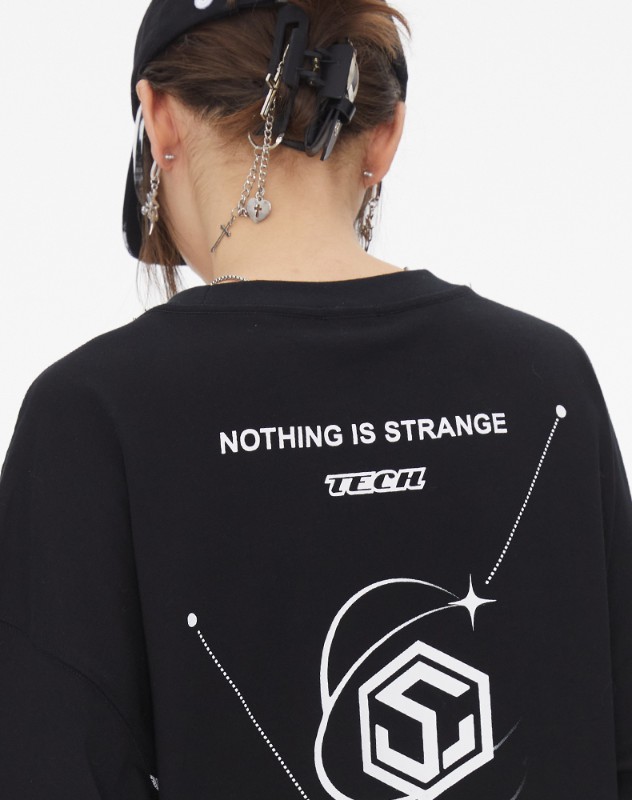 TECH 機能的なスタイルのブラックフェイクツーピースヘビーロングスリーブTシャツレディース通気性ドロップショルダートップ多用途ルーズ TECH 機能的なスタイルのブラックフェイクツーピースヘビーロングスリーブTシャツレディース通気性ドロップショルダートップ多用途ルーズ