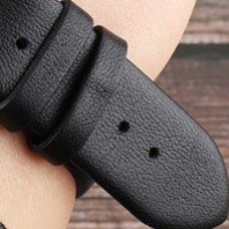 フィラハイエンドユニセックスレザーバンドウォッチ 38-192-002 フィラハイエンドユニセックスレザーバンドウォッチ 38-192-002