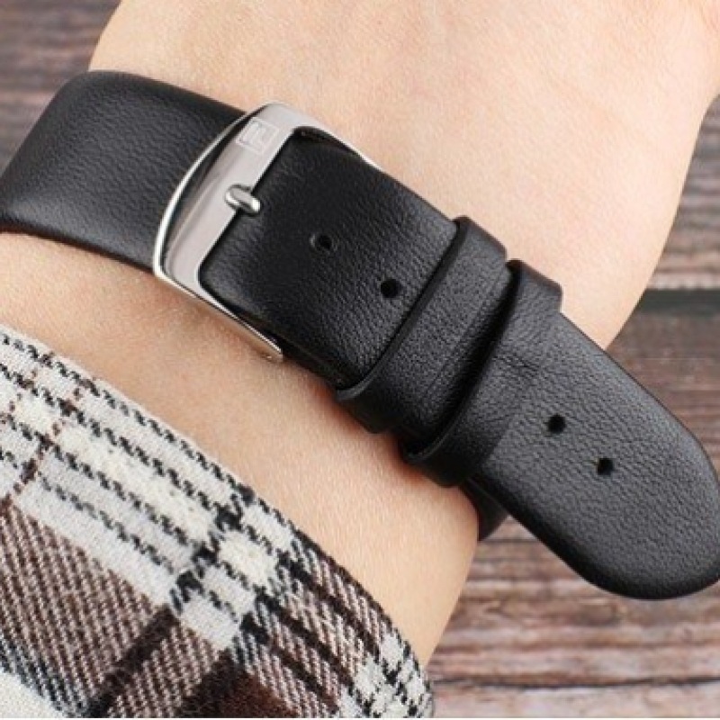 フィラハイエンドユニセックスレザーバンドウォッチ 38-192-002 フィラハイエンドユニセックスレザーバンドウォッチ 38-192-002