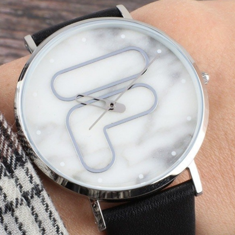 フィラハイエンドユニセックスレザーバンドウォッチ 38-192-002 フィラハイエンドユニセックスレザーバンドウォッチ 38-192-002