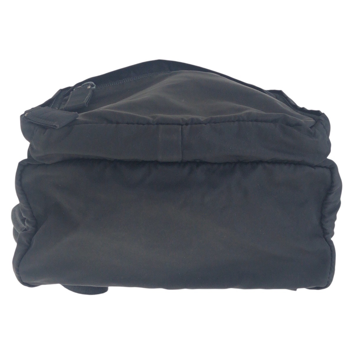 テスート 三角ロゴプレート ブラック 黒 シルバー金具 ナイロン バックパック リュック レディース 502285