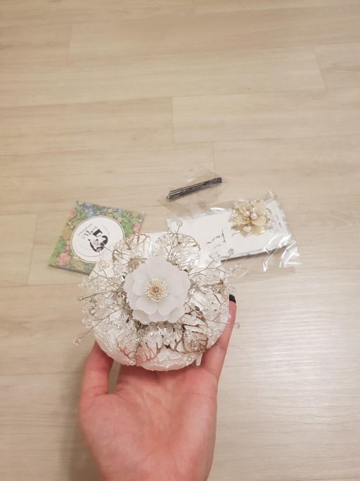 ウェディング ヘッドドレス 花 パール ヘアアクセ ブライダル白い椿レースジョクドゥリ ウェディング ヘッドドレス 花 パール ヘアアクセ ブライダル白い椿レースジョクドゥリ