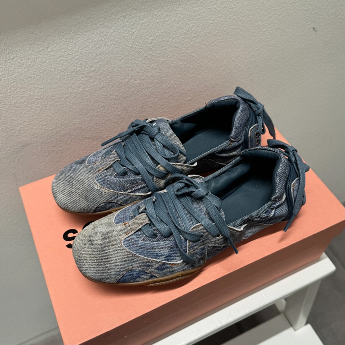 韓国の小人数バレエシューズバインド革靴カジュアルフラットシューズメアリージェン靴スニーカーシングルシューズ