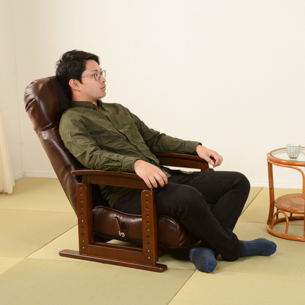 高座椅子 無段階リクライニング 高さ8段階調整 ロータイプ 2way 立ち座り楽 座いす 座椅子 1人掛け ソファ 木製 フレーム ハイバック 肘置き 肘掛 合皮 レザー調 メッシュ素材