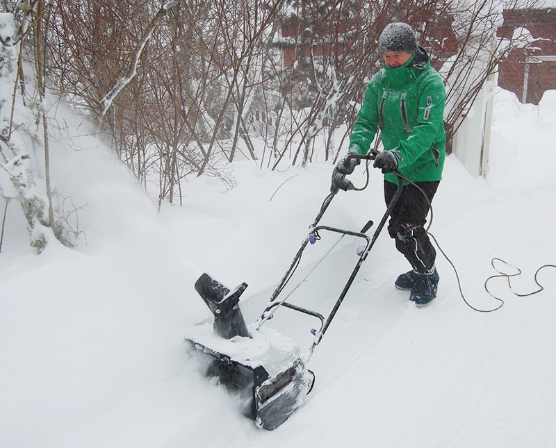 【電動除雪機スノーブロワー(20mコード付きセット)】除雪機 電動 電動除雪機 家庭用 1400W スノーブロワー 除雪 最大除雪高さ6m 飛ばす 除雪幅40cm 【電動除雪機スノーブロワー(20mコード付きセット)】除雪機 電動 電動除雪機 家庭用 1400W スノーブロワー 除雪 最大除雪高さ6m 飛ばす 除雪幅40cm