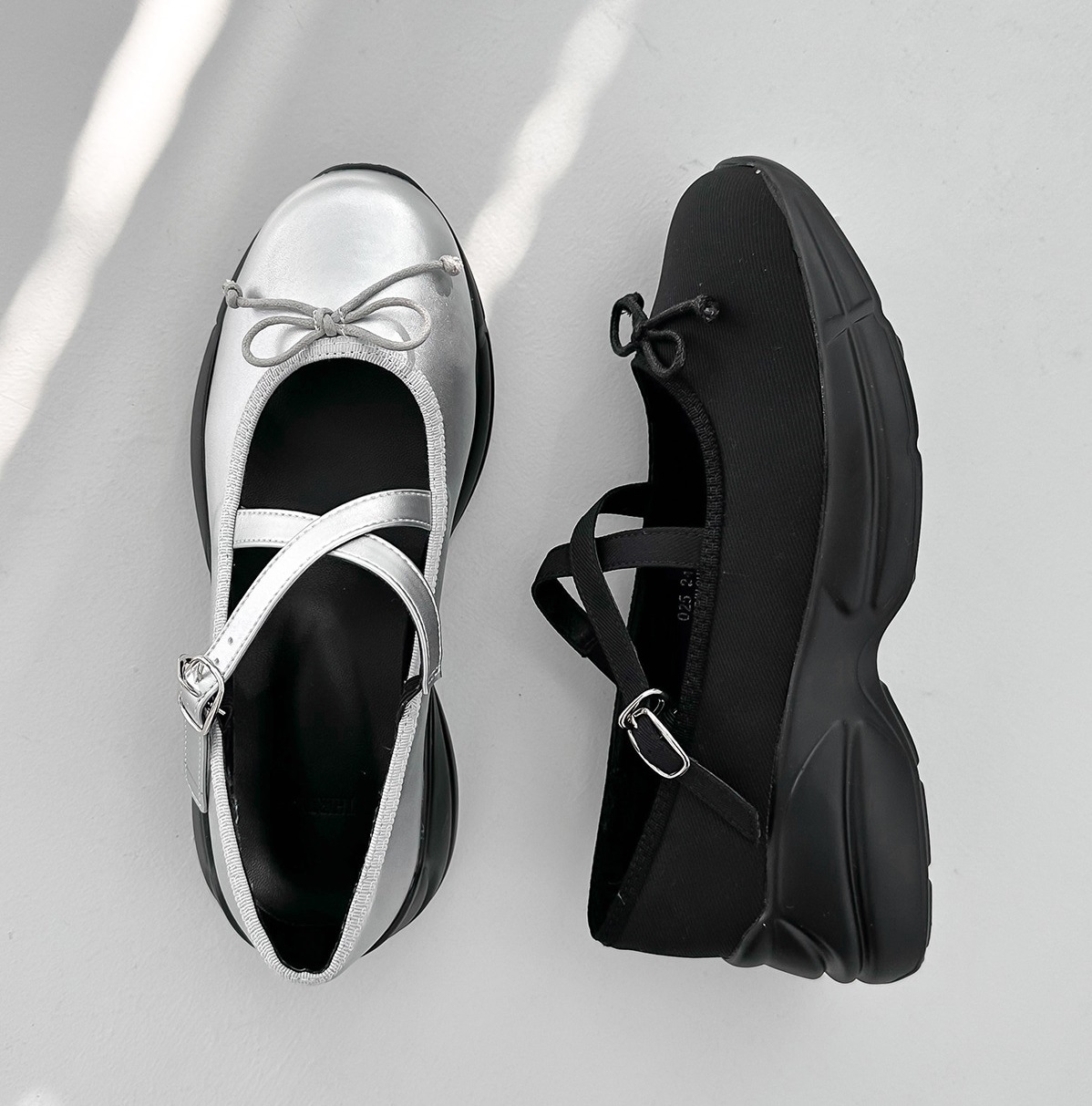 [Binary01] [人気韓国ファッション]ハグプラットフォームフラットシューズ