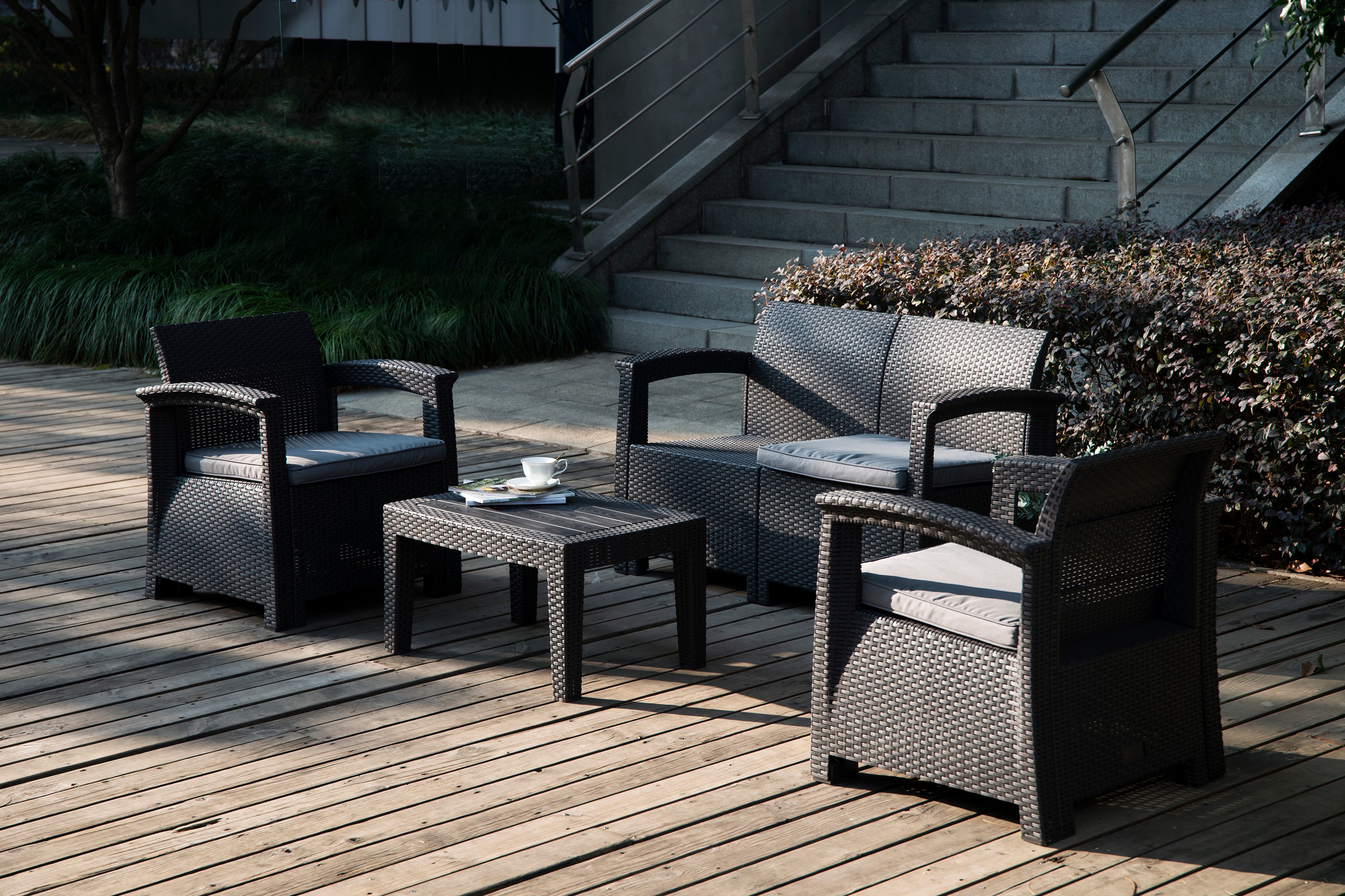 【国内出荷 - 3日配達】ラタン調ガーデンファニチャーセット ガーデンテーブルセット ガーデンチェアー 家具 樹脂【本体ブラック×クッショングレー】 【国内出荷 - 3日配達】ラタン調ガーデンファニチャーセット ガーデンテーブルセット ガーデンチェアー 家具 樹脂【本体ブラック×クッショングレー】