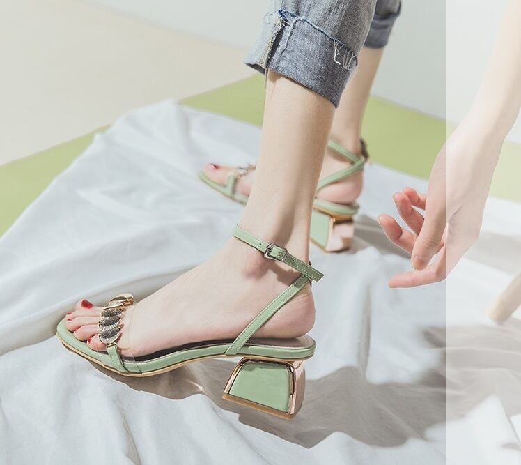 サンダル レザー クリア l チャンキーヒール スクエアトゥ オープン