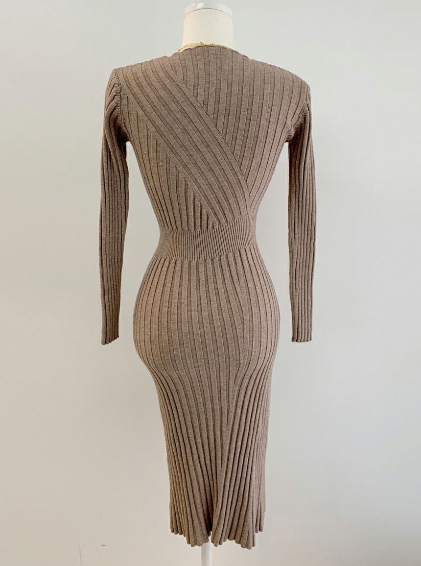 [メガ割りSALE]Vネックタイトニットワンピース・p439690