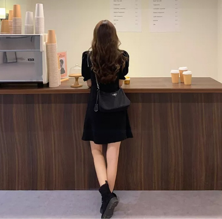 スカート パンツ ミニ ミニ丈 膝丈 ひざ丈 袖あり 半袖 パフスリーブ 襟なし ペンタゴンネック 細身 ストレート ハイウエスト かわいい シンプル 大人 おしゃれ お洒落 かっこいい 大人可愛い