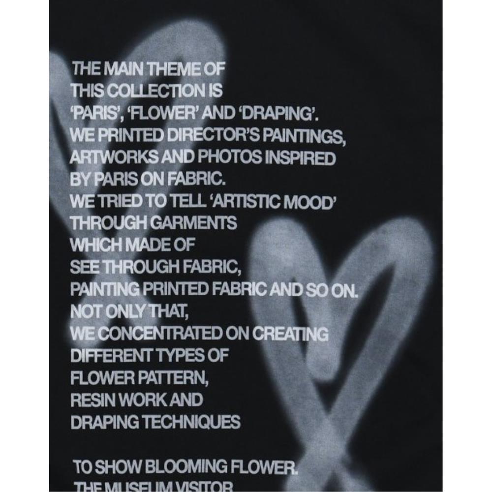 THE MUSEUM VISITOR HEART SPRAY PRINTED SWEATSHIRTS BLACK THE MUSEUM VISITOR HEART SPRAY PRINTED SWEATSHIRTS BLACK