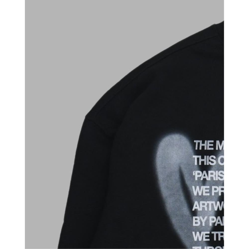 THE MUSEUM VISITOR HEART SPRAY PRINTED SWEATSHIRTS BLACK THE MUSEUM VISITOR HEART SPRAY PRINTED SWEATSHIRTS BLACK