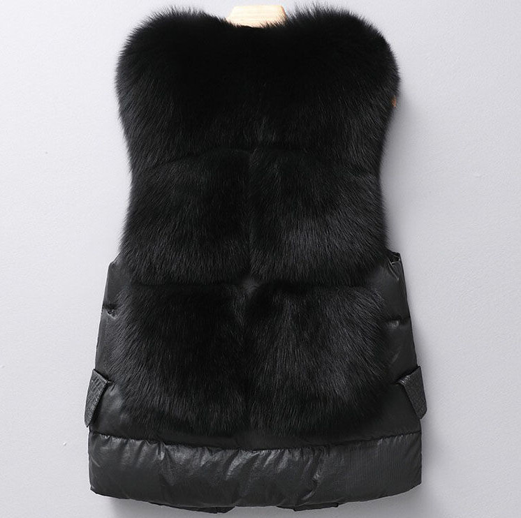 トップス レディース ベスト ジャケット クロップド ショート丈 袖なし ノースリ ノースリーブ 襟なし モコモコ もこもこ ふわふわ 前開き ファー 厚手 かわいい 大人可愛い きれいめ シンプル