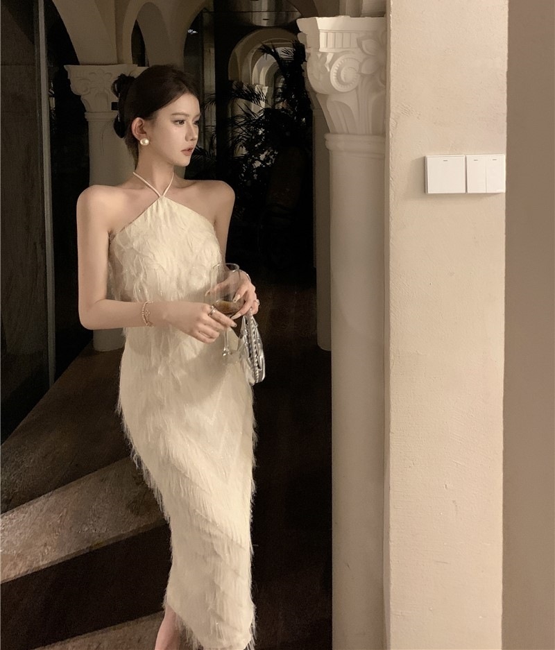 ドレス パーティードレス 二次会ドレス ミモレ丈ドレス ミモレ丈 袖なし ホルターネック 細身 シフォン フリンジ バックスリット 大人 上品 お洒落 セクシー レディース パーティー リゾート 旅行 ドレス パーティードレス 二次会ドレス ミモレ丈ドレス ミモレ丈 袖なし ホルターネック 細身 シフォン フリンジ バックスリット 大人 上品 お洒落 セクシー レディース パーティー リゾート 旅行