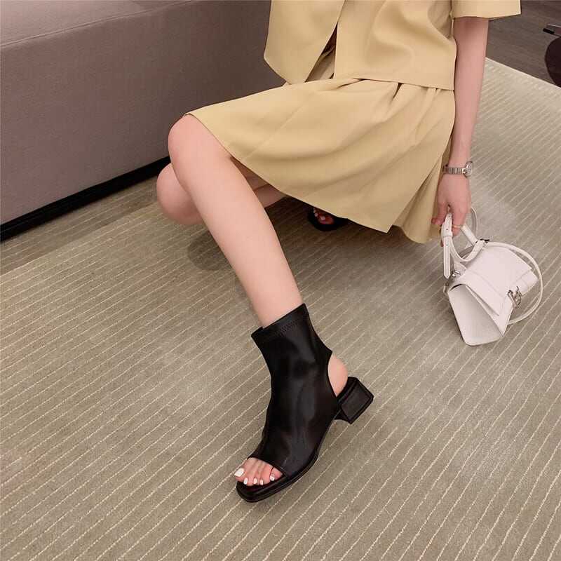 レディース ショートブーツ サイドジップ オープントゥ 3.5cmヒール 太ヒール スクエアトゥ カジュアル 大人 流行り 上品 きれいめ シンプル クラシック エレガント 個性的 涼し気 lsho0 レディース ショートブーツ サイドジップ オープントゥ 3.5cmヒール 太ヒール スクエアトゥ カジュアル 大人 流行り 上品 きれいめ シンプル クラシック エレガント 個性的 涼し気 lsho0