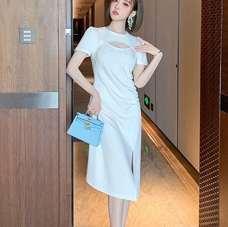 レディース ワンピース ミディアム丈ワンピース フレアワンピース ミディアム丈 半袖 ラウンドネック 胸元 肌見せ かわいい 大人可愛い きれいめ シンプル 上品 おしゃれ かっこいい レトロ レディース ワンピース ミディアム丈ワンピース フレアワンピース ミディアム丈 半袖 ラウンドネック 胸元 肌見せ かわいい 大人可愛い きれいめ シンプル 上品 おしゃれ かっこいい レトロ