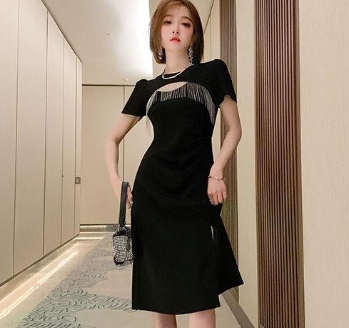 レディース ワンピース ミディアム丈ワンピース フレアワンピース ミディアム丈 半袖 ラウンドネック 胸元 肌見せ かわいい 大人可愛い きれいめ シンプル 上品 おしゃれ かっこいい レトロ レディース ワンピース ミディアム丈ワンピース フレアワンピース ミディアム丈 半袖 ラウンドネック 胸元 肌見せ かわいい 大人可愛い きれいめ シンプル 上品 おしゃれ かっこいい レトロ