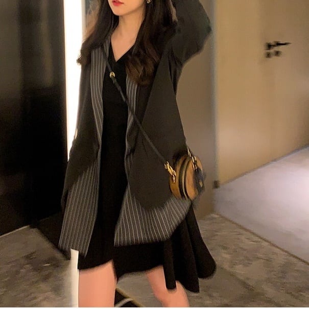 ジャケット レディース テーラードジャケット チェック マニッシュ バイカラー ストライプ フェイクレイヤード アウター ミディアム丈 オーバーサイズ 韓国風 軽い 冬服 アウター 暖かい lout0