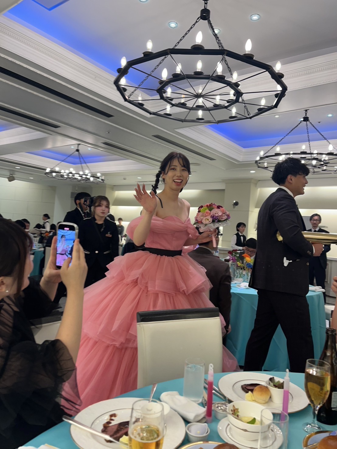 実例写真!カラードレス ローズピンク オフショルダー サッシュベルト 編み上げ 可愛い 花嫁 実例写真!カラードレス ローズピンク オフショルダー サッシュベルト 編み上げ 可愛い 花嫁