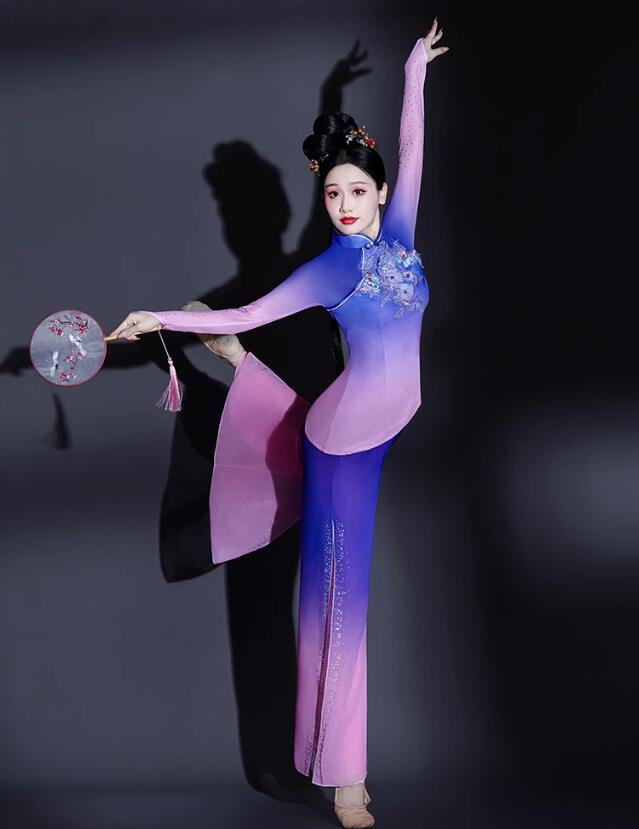 ダンスセット 社交ダンス 扇子の舞踏服 古典ダンス モダンダンス衣装 中指にかける 民族風ダンスセット 舞台演出服 合唱団 上着きれいな刺繍 大きいサイズ S M L XL 2XL 3XL 4XL ダンスセット 社交ダンス 扇子の舞踏服 古典ダンス モダンダンス衣装 中指にかける 民族風ダンスセット 舞台演出服 合唱団 上着きれいな刺繍 大きいサイズ S M L XL 2XL 3XL 4XL