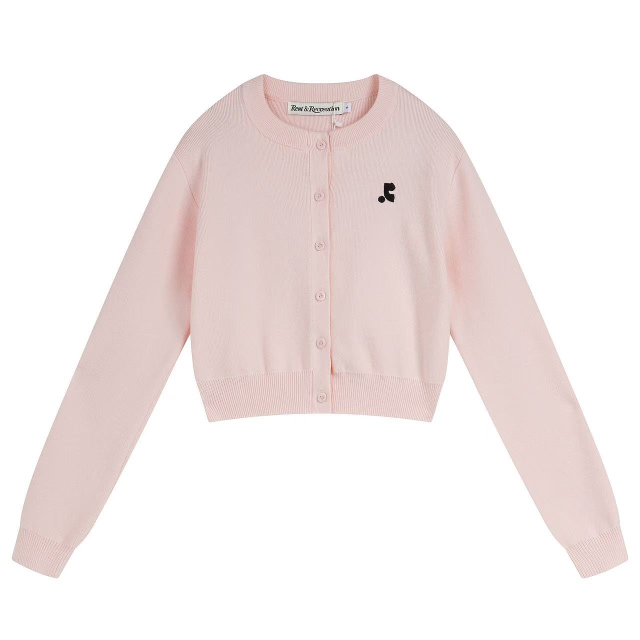 韓国 Rest&Recreation ニットトップス 刺繍入りショート丈フィットカーディガン 4色選択可能 韓国 Rest&Recreation ニットトップス 刺繍入りショート丈フィットカーディガン 4色選択可能