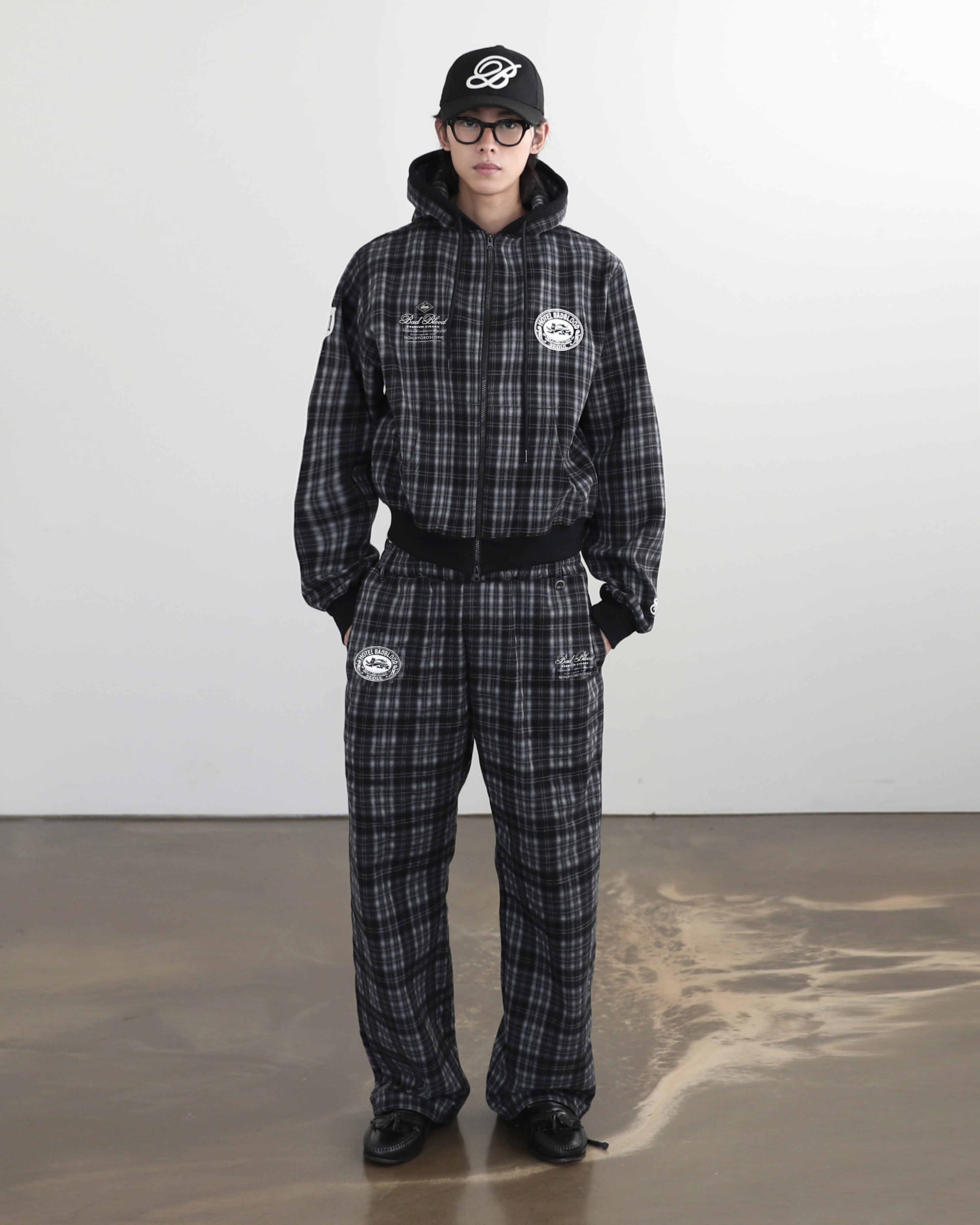 【BADBLOOD】 CLASSIC CHECK HOODED ZIP-UP : BLACK