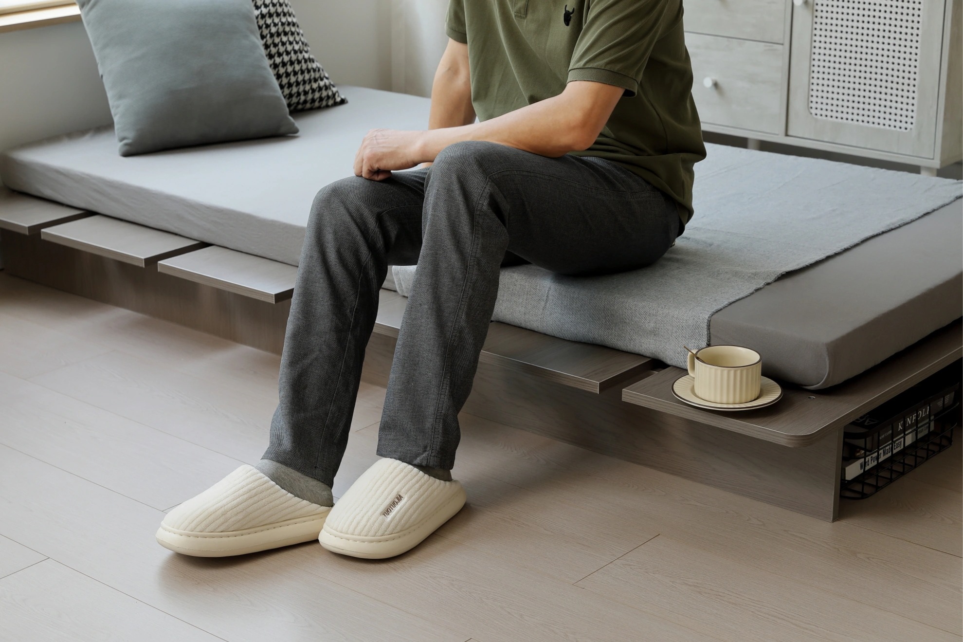 93【幅100cm】ベッド ローベッド ステージベッド ベッドフレーム すのこベッド フロアベッド ロータイプ SS S SD D Q 脚付き おしゃれ 一人暮らし 木目調 子供部屋 子ども コンパク 93【幅100cm】ベッド ローベッド ステージベッド ベッドフレーム すのこベッド フロアベッド ロータイプ SS S SD D Q 脚付き おしゃれ 一人暮らし 木目調 子供部屋 子ども コンパク