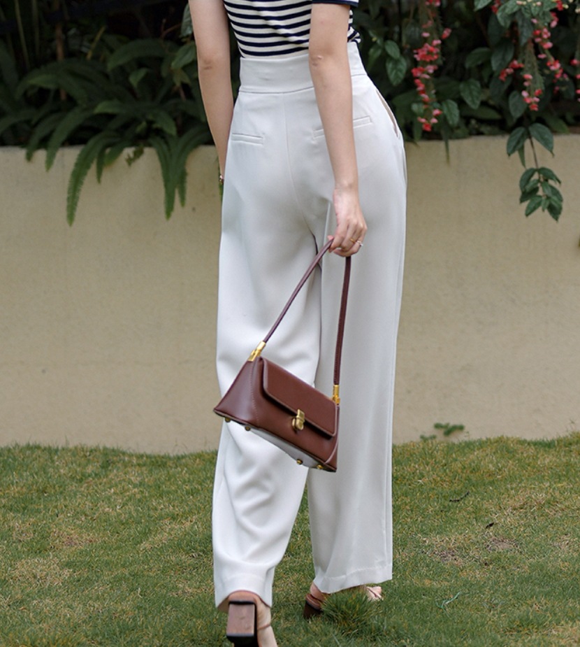 ボトムス デート モテアイテム ワイドパンツ スラックス 薄手 可愛い きれいめ 上品 おしゃれ かっこいい 可愛い ラブリー キュート ガーリー クール モード系 セクシー エレガント