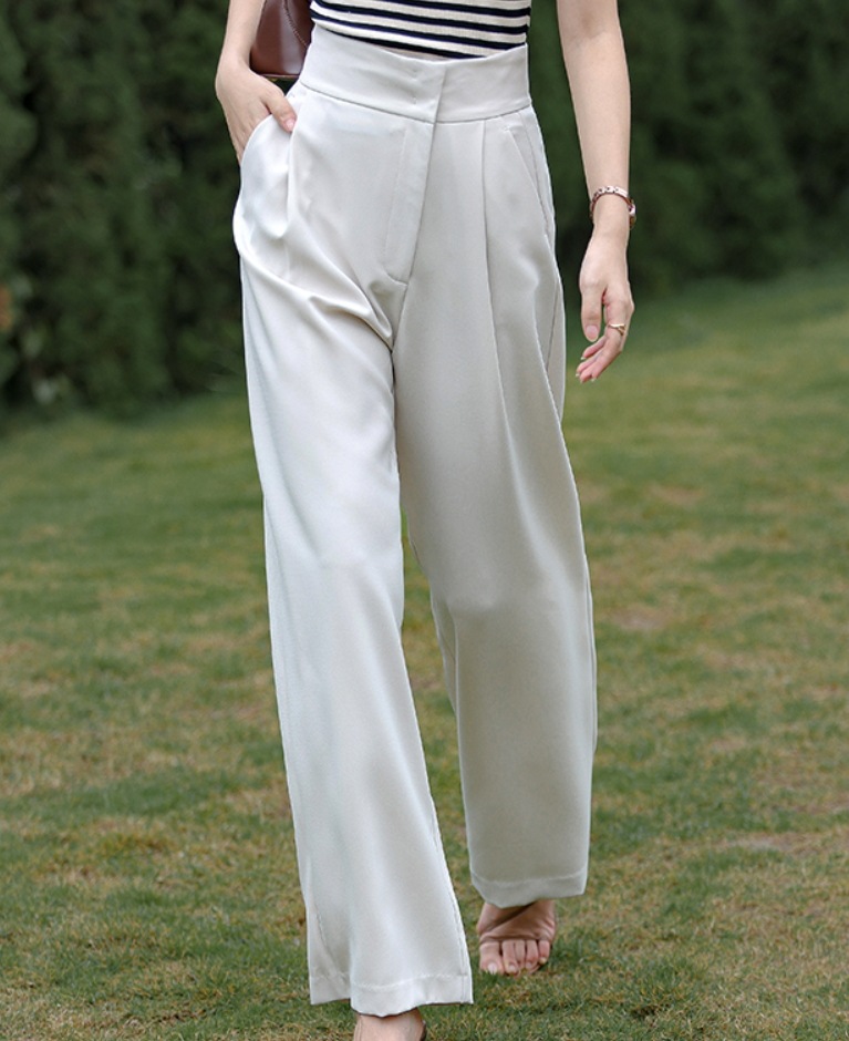 ボトムス デート モテアイテム ワイドパンツ スラックス 薄手 可愛い きれいめ 上品 おしゃれ かっこいい 可愛い ラブリー キュート ガーリー クール モード系 セクシー エレガント