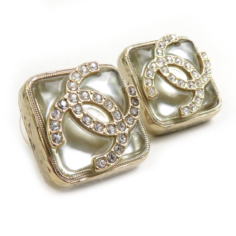 シャネル CHANEL ピアス ココマーク メタル/ストーン ゴールド/シルバー レディース e60663g シャネル CHANEL ピアス ココマーク メタル/ストーン ゴールド/シルバー レディース e60663g