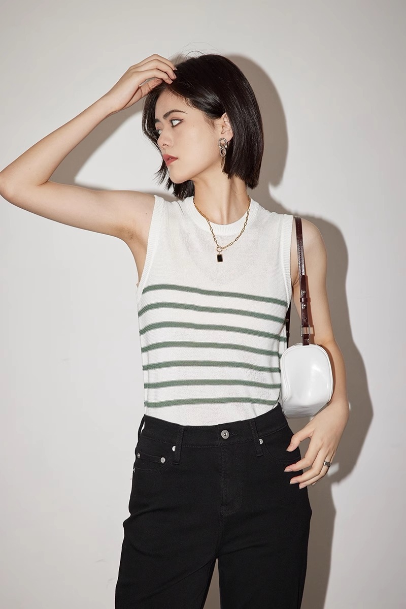 ノースリーブトップス レディース ラウンドネック ゆったり オールマッチ 薄手 春 夏 通勤 ニットベスト トップス ベスト 袖なし ノースリーブ 襟なし シンプル カジュアル おしゃれ お洒落