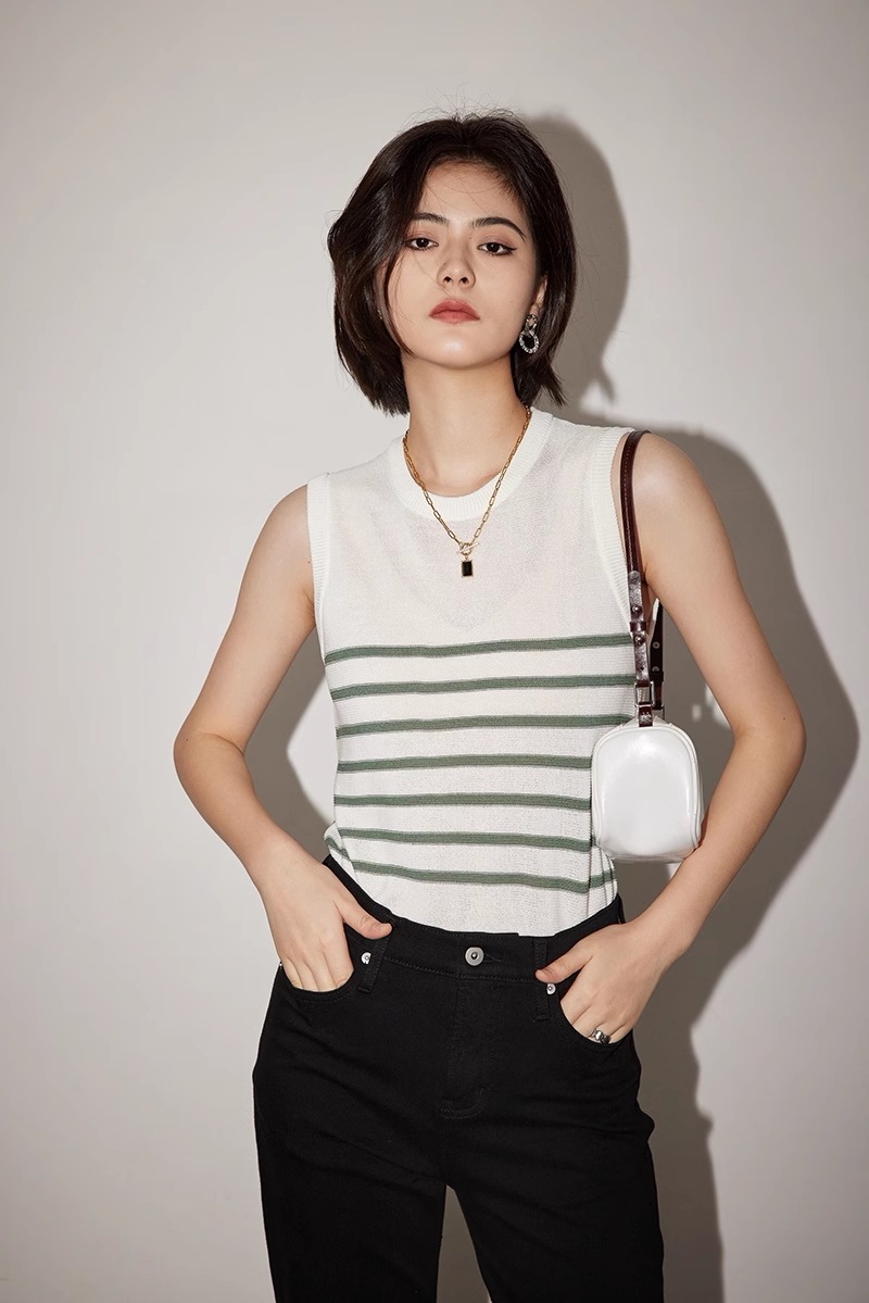 ノースリーブトップス レディース ラウンドネック ゆったり オールマッチ 薄手 春 夏 通勤 ニットベスト トップス ベスト 袖なし ノースリーブ 襟なし シンプル カジュアル おしゃれ お洒落