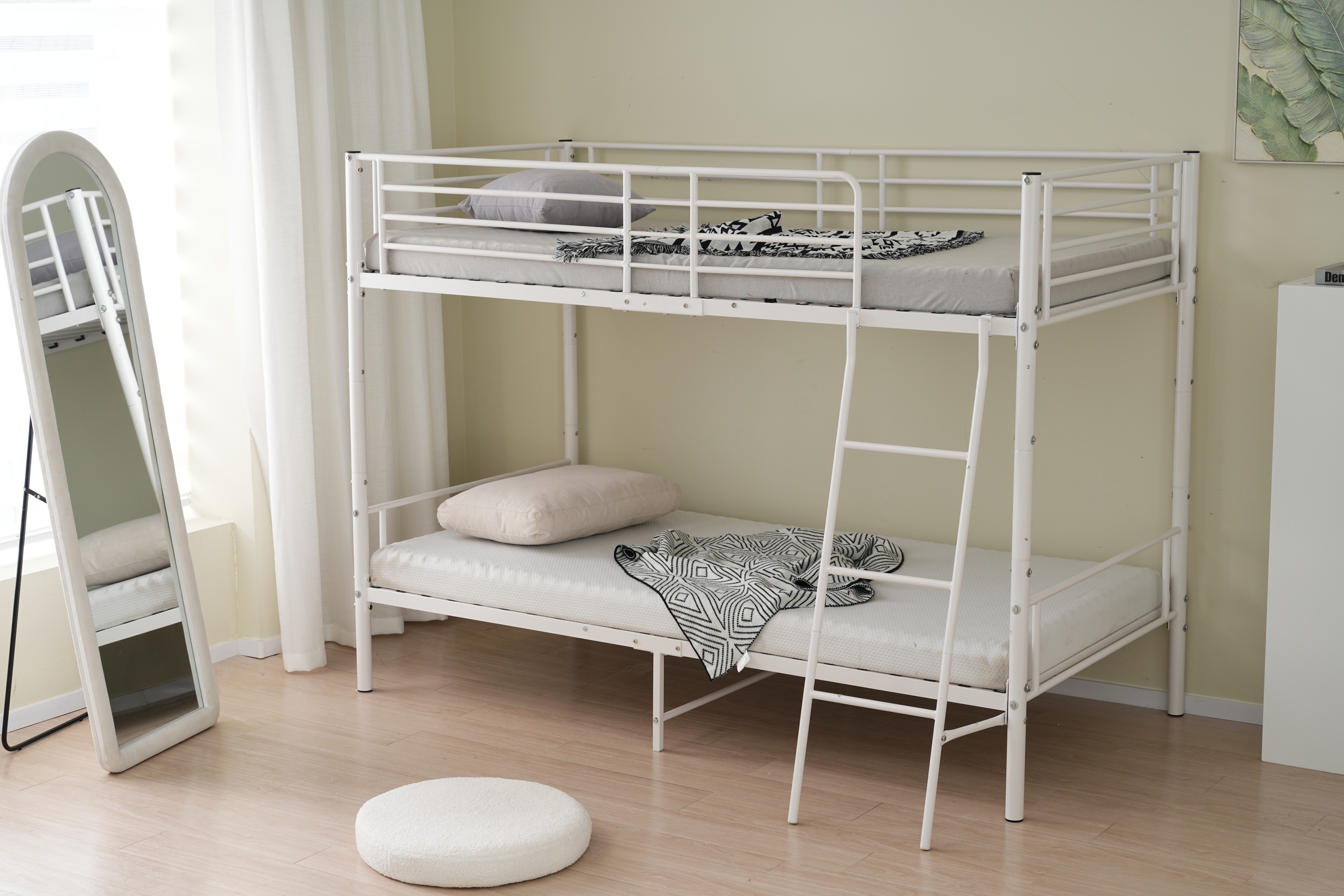 2段ベッド　スチール 耐震 ベッド シングル パイプベッド　大人用可　子供ベッド 2段ベッドスチール 耐震 ベッド シングル パイプベッド 大人