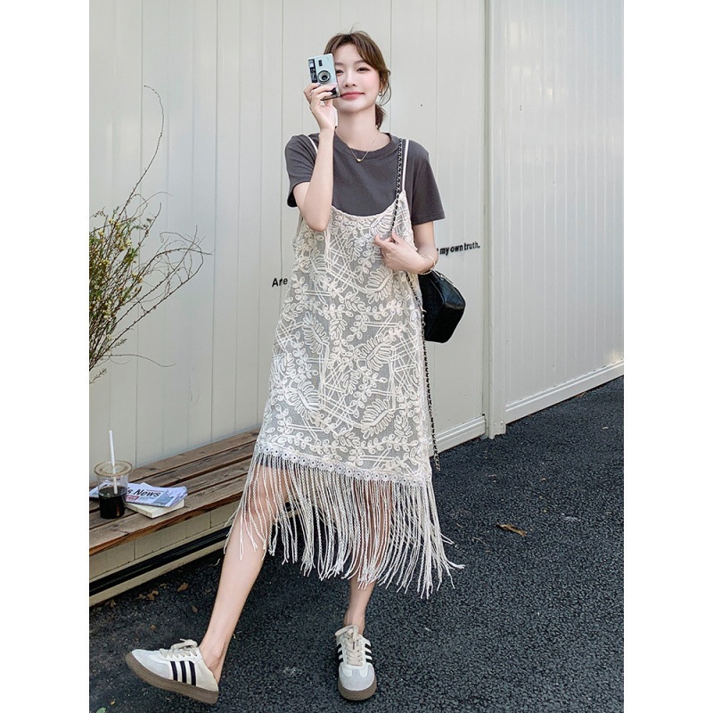 【急速発送】フリンジキャミソールスカート重ね着Tシャツでレトロカジュアルキャミワンピース秋の万能アイテム 【急速発送】フリンジキャミソールスカート重ね着Tシャツでレトロカジュアルキャミワンピース秋の万能アイテム