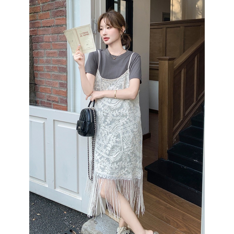 【急速発送】フリンジキャミソールスカート重ね着Tシャツでレトロカジュアルキャミワンピース秋の万能アイテム 【急速発送】フリンジキャミソールスカート重ね着Tシャツでレトロカジュアルキャミワンピース秋の万能アイテム