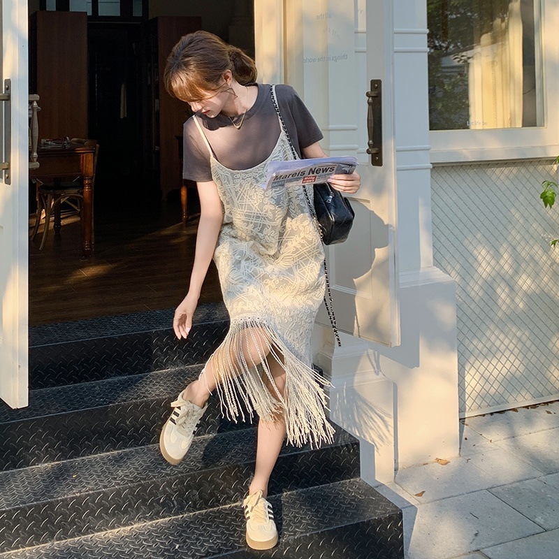 【急速発送】フリンジキャミソールスカート重ね着Tシャツでレトロカジュアルキャミワンピース秋の万能アイテム 【急速発送】フリンジキャミソールスカート重ね着Tシャツでレトロカジュアルキャミワンピース秋の万能アイテム