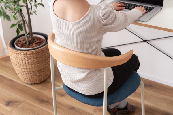 チェア TEC-72 チェアー 椅子 いす インテリア ダイニングチェア リビングチェアー 天然木 ファブリック 北欧風 スチールホワイト リビング ダイニング カフェ ショップ 店舗 チェア TEC-72 チェアー 椅子 いす インテリア ダイニングチェア リビングチェアー 天然木 ファブリック 北欧風 スチールホワイト リビング ダイニング カフェ ショップ 店舗