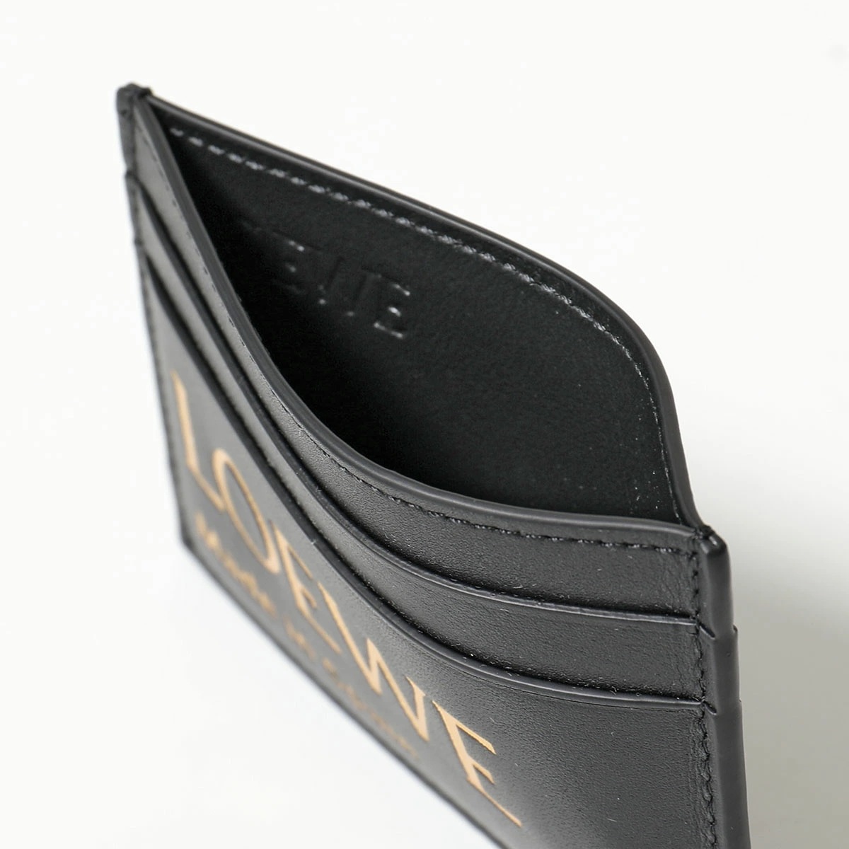 LOEWE ロエベ カードケース EMBOSSED PLAIN エンボス プレーン カードホルダー CLE0322X01 メンズ レザー パスケース 1100/BLACK LOEWE ロエベ カードケース EMBOSSED PLAIN エンボス プレーン カードホルダー CLE0322X01 メンズ レザー パスケース 1100/BLACK