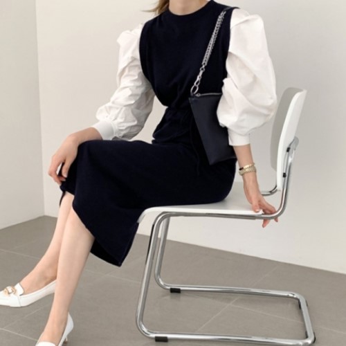 2019年秋　冬　2color ボリューム袖 シャツ ドッキング ワンピース ウエストマーク ミモレ丈 ロング丈　シャツ素材のボリューム袖が特徴の異素材ドッキングワンピース　トレンド感のでるミモレ丈ワ