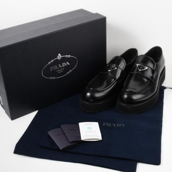 ローファー 靴 シューズ 2DG147055 ブラッシュドレザーローファー メンズ ブラック 黒 レザー 本革 厚底 シンプル トライアングルロゴ ローファー 靴 シューズ 2DG147055 ブラッシュドレザーローファー メンズ ブラック 黒 レザー 本革 厚底 シンプル トライアングルロゴ