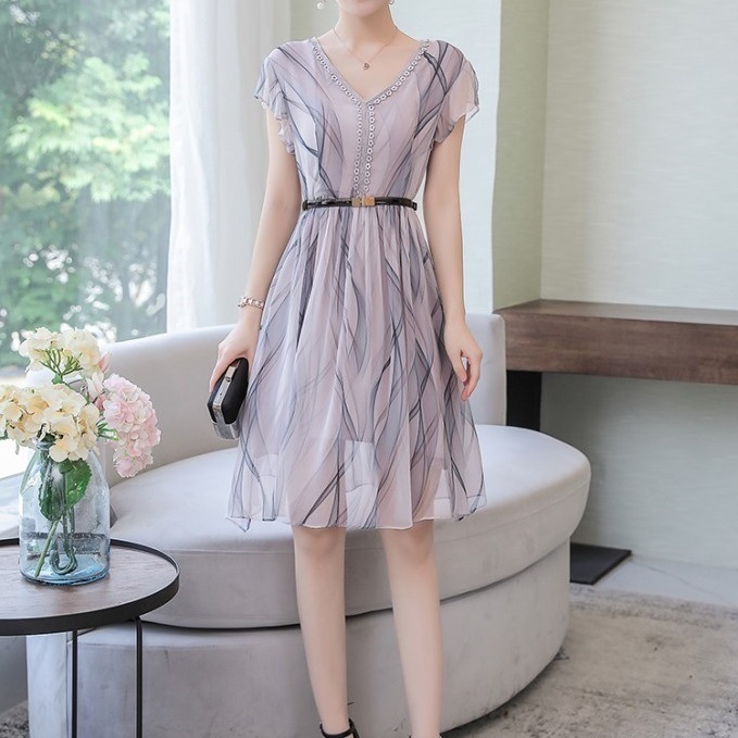 新作 エレガントワンピース 夏 軽い 半袖 プリント柄 Vネック ハイウェスト Aラインスカート 新作 エレガントワンピース 夏 軽い 半袖 プリント柄 Vネック ハイウェスト Aラインスカート