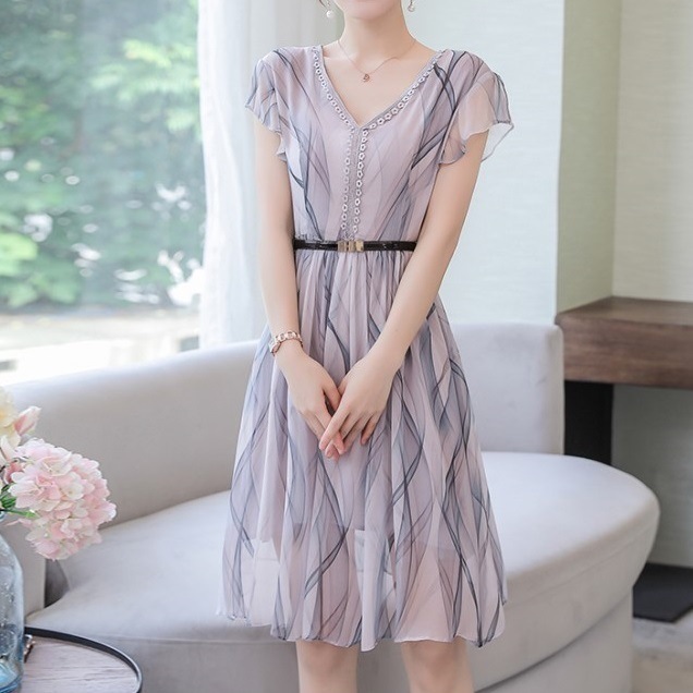 新作 エレガントワンピース 夏 軽い 半袖 プリント柄 Vネック ハイウェスト Aラインスカート 新作 エレガントワンピース 夏 軽い 半袖 プリント柄 Vネック ハイウェスト Aラインスカート