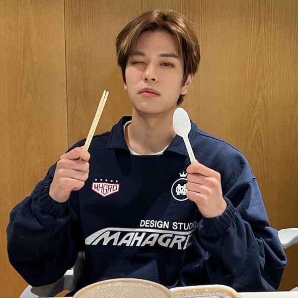 Qoo10] MAHAGRID [Stray Kids スンミン 着用]