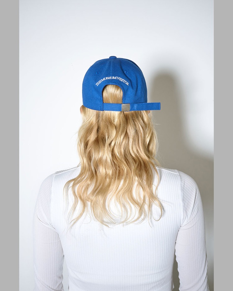 【THE MUSEUM VISITOR】TV HEART LOGO BALLCAP 더뮤지엄비지터 하트 컷아웃 로고 볼캡 브라운 | The Museum