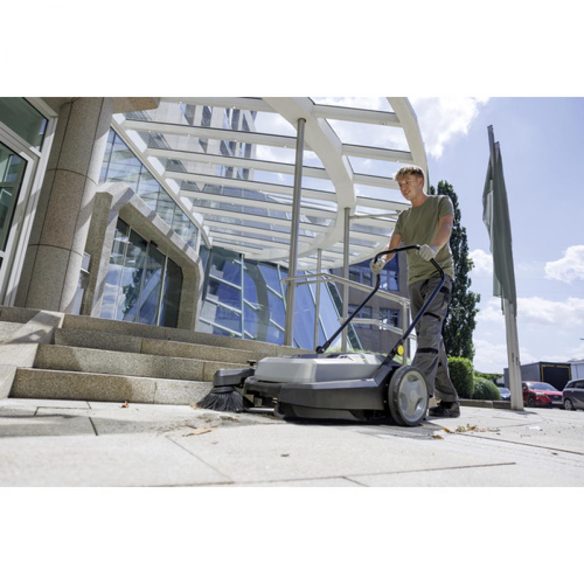 ケルヒャー KARCHER 業務用 手押し式 スイーパー KM 70/20 C 1.517-130.0 掃き掃除 ペット広場清掃 ドッグラン清掃 ケルヒャー KARCHER 業務用 手押し式 スイーパー KM 70/20 C 1.517-130.0 掃き掃除 ペット広場清掃 ドッグラン清掃